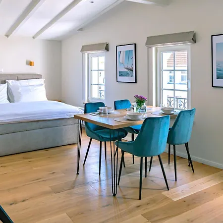 Apartment Kapitaenshaus Friedrich Franz - Premium 200 Meter Vom Und Alten Strom *