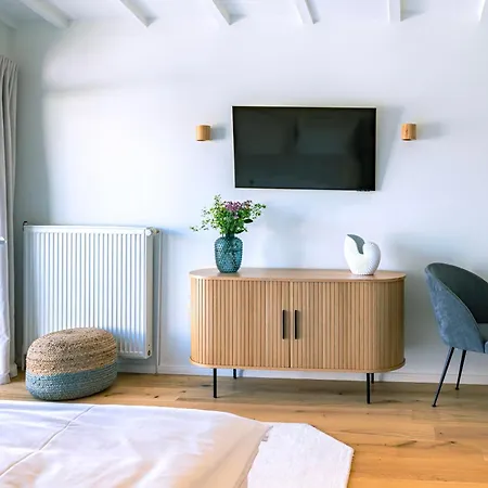 Apartment Kapitaenshaus Friedrich Franz - Premium 200 Meter Vom Und Alten Strom Rostock
