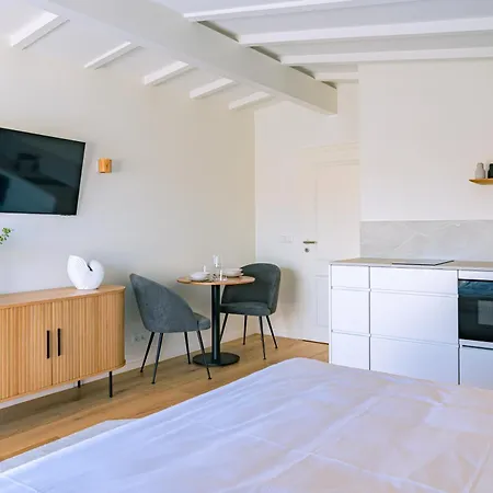 Apartment Kapitaenshaus Friedrich Franz - Premium 200 Meter Vom Und Alten Strom *